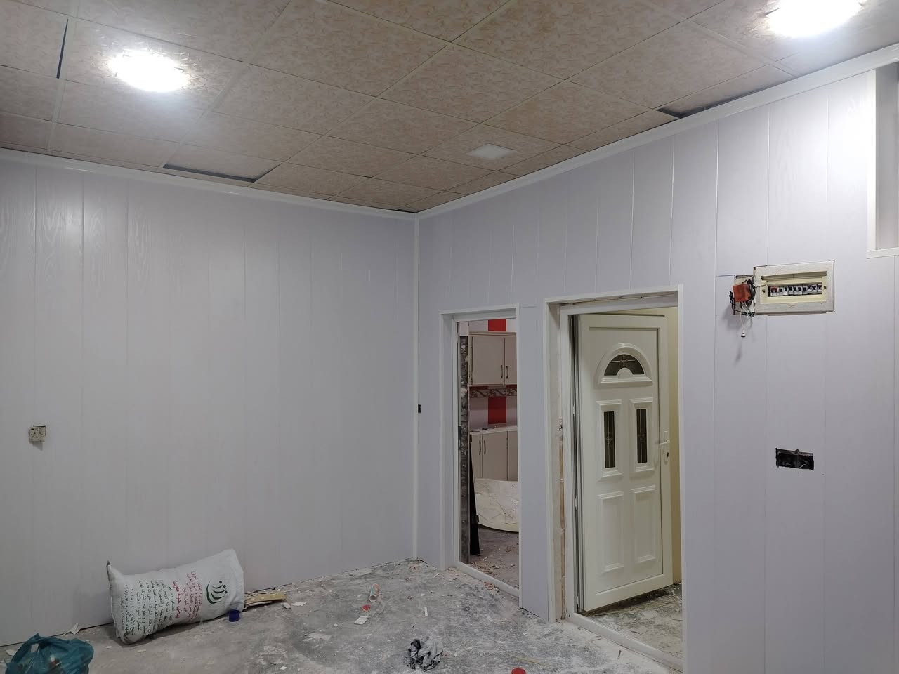 ئیشێکی ئەمشەومان پلاسکی دیوار سەیدسادق بەرکێو 
سپاس بۆاڵلە 
ئیشی جوان سعری گونجاو 
***********
***********
