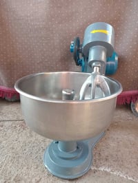 للبيع عجانه ١٥ كيلو السعر ٢٢٥ مكاني بغداد قرب الكاظمية 07713522958