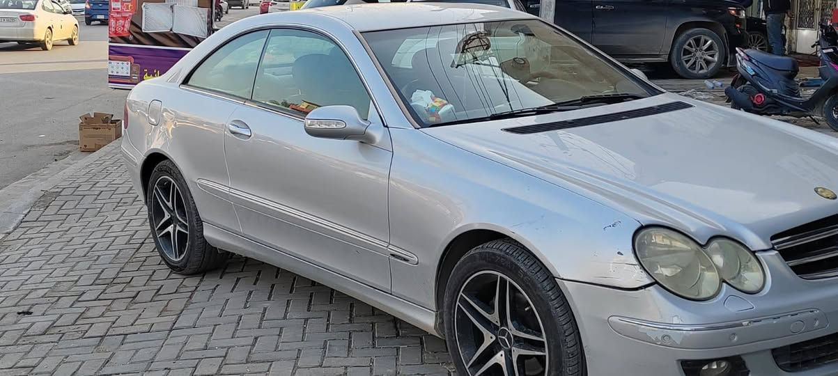 ✨مرسيدس clk✨
📌موديل 2006
📌كوبي تك باب
📌السياره بلاد (بدون صبغ )(بدون حادث)
📌كير و مكينه وصدر جديد
📌تخم تاير جديد ويل نجمه 
📌بالمريي ثلج
📌اشاير بالمريي
📌تدفئه نار كشنات تدفئه
📌تحكمات ستيرن 
📌تبريد قطعتين
📌ادامه كامله عالسياره
📌كشنات جلد
📌ماشيه 95 ميل حقيقي
📌رقم الإنكليزي الجديد و هزه و سنويه جدد

           سياره جاهزه على اخر حبه
                  (بيع او مراوس )

📍العنوان/بغداد /العامريه

السعر💰/ 95$ورقه وبيها 
مجال بسيط جداً 

☎️الرقم/ ***********
