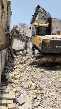 ياالله 
شغلنا داخل الناصرية ❤️
⚒️شغلنه هوه تفليش الدور السكنيه🏠 القديمة ولمباني
 ✅قلع قطع الاراضي وتجهيز القطعه للبناء
✅ تأخذ قطعه كامله جاهزه للبناء
حسب الاتفاق قلع ودفن تراب حري درجة اولى + سبيس ابوغار +حدل ضرفيه ومطاطيه وجلمود
وسحب المياه الجوفيه 
واليريد دلاليه بخدمته لتواصل بادارة علي قاسم 
***********
