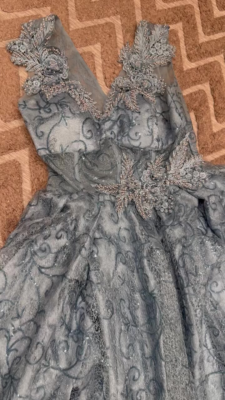 بدلات للبيع كوالتي ممتاز  اللون البصلي تلبس من عمر ٥ الى ٧ سنوات ووياها سيم تصير نفش ماخذتها ب١٥٠ اريدها ب٦٠ الف / والسمائي تلبس وزن ٦٠ الى ٧٠ من كدام قصيرة ومن الخلف طويله وبالحقيقه احلى اريدها ب٥٠ الف بيهن مجال


**إذا كنت صاحب هذا الإعلان وتريد حذفه لأي سبب، رجاءا أرسل رسالة إلى الدعم الفني**