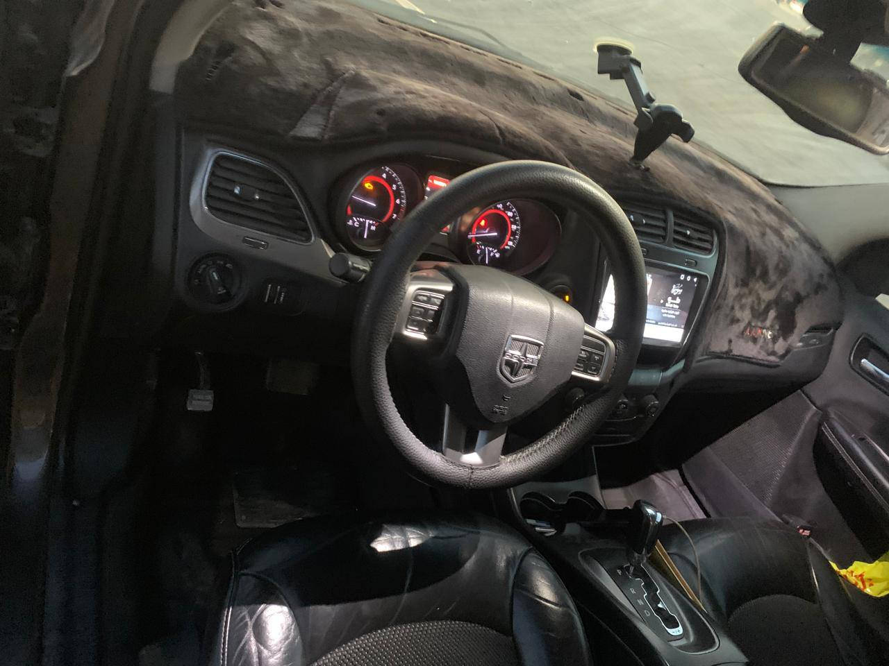 دوج جورني موديل 2017 كروز رود فول مواصفات عدا الفتحه مكينه 6 سلندر سبة راكب تبريد ثلات قطع حادثاها جاملغ بنديد مبدلات وبيها شخط هنا بالعراق صار بابين جهة السايق صارن كلير صدر خلفي امامي تخم تاير الماني
كير مكينه مكفولات المكينه مال كصه هسه شادها شاشه كامره السيارة مال جناي برغي ما ناقصها رقم بغداد بأسمي 
السعر 140$ وبيها مجال 
هاتف ***********
