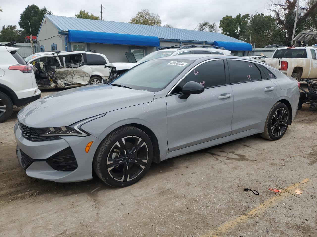 ***مزاد***
2024 KIA K5 GT LINE
تاريخ المزاد/9/2/2026   الساعة : 9:00 مساءاً
الضرر:كما موضح في الصور
المسافة المقـطوعة /28,632 mi
حجم المحرك /1.6لتر       4 سلندر  TURBO
السعر/ حسب المزاد
مدة الوصول/شهرين الى ثلاثة اشهر حسب الولاية
توضيح:-
يتم عرض السيارات المميزة في المزاد يومياً.
صور وتفاصيل واضحه للسيارات المعروضة.
🌐امكانية النقل الدولي الى مختلف الوجهات :
♦ام قصر
♦كردستان العراق 
♦الامارات 
♦الاردن 
♦️ميرسين  
👌خدمات اضافية :
🔧تصليح في دبي 
🛑فحص السيارة وكشف الاضرار السابقة ببرنامج كارفاكس قبل الشراء مجاناً.
🔥انظموا الينا ولا تفوتوا فرصة شراء السيارات من المزاد🔥 واهلا وسهلا بالجميع 🤝
تواصل معنا على الواتساب:
*********** مهندس حسين
*********** استاذ مرتضى
او الاتصال على:
*********** مهندس حسين 
*********** استاذ مرتضى
 العنوان: الديوانية - قضاء عفك- مجاور كراج عفك
#نيبور_موتورز #بغداد #مزاد #العراق #وارد_امريكي
