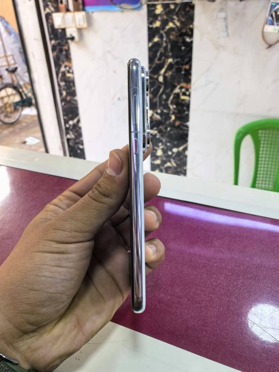 سلام عليكم
للبيع pura 70 pro
لون ابيض مميز
الشاشة:6.8 - 120 هرتز - LTPO OLED
الذاكرة: 512/12
الكاميرا :50 + 48 + 12.5
المعالج:Kirin 9010
البطارية:5050 - 100 واط
نظافة 99% مكفول شرط وتر بروڤ
بطارية 96%
كامل ملحقاته الاصليه 
السعر 660 وبي مجال 
مكاني نجف توصيل جميع المحافظات 
***********
