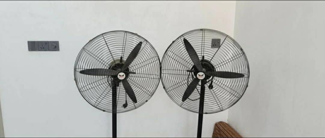 زوج مراوح عامودي ثنينهن ب 100


**إذا كنت صاحب هذا الإعلان وتريد حذفه لأي سبب، رجاءا أرسل رسالة إلى الدعم الفني**