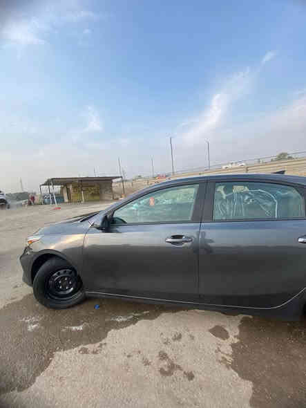 للبيع كيا فورتي 

موديل ٢٠٢٤ 

مكينه ٢٠٠٠ دوش 

رادار امامي 

رادار جانبي نقطه عمياء

أشاير بالمري 

كأمره خلفيه 

تحديد مسار 

توقف ذاتي 

بدون رقم منفيس باسمي 

حادثه جاملغ امامي تبديل والبنيد ربع منه 

مكان السياره بغداد 

رقم *********** 

السعر ١٣٦
