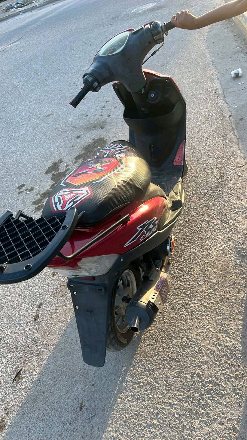 سلام وعليكم ماكس عدله بدله بيها بس ولفات سعرها 500وبيها مجال الناصريه مركز ***********