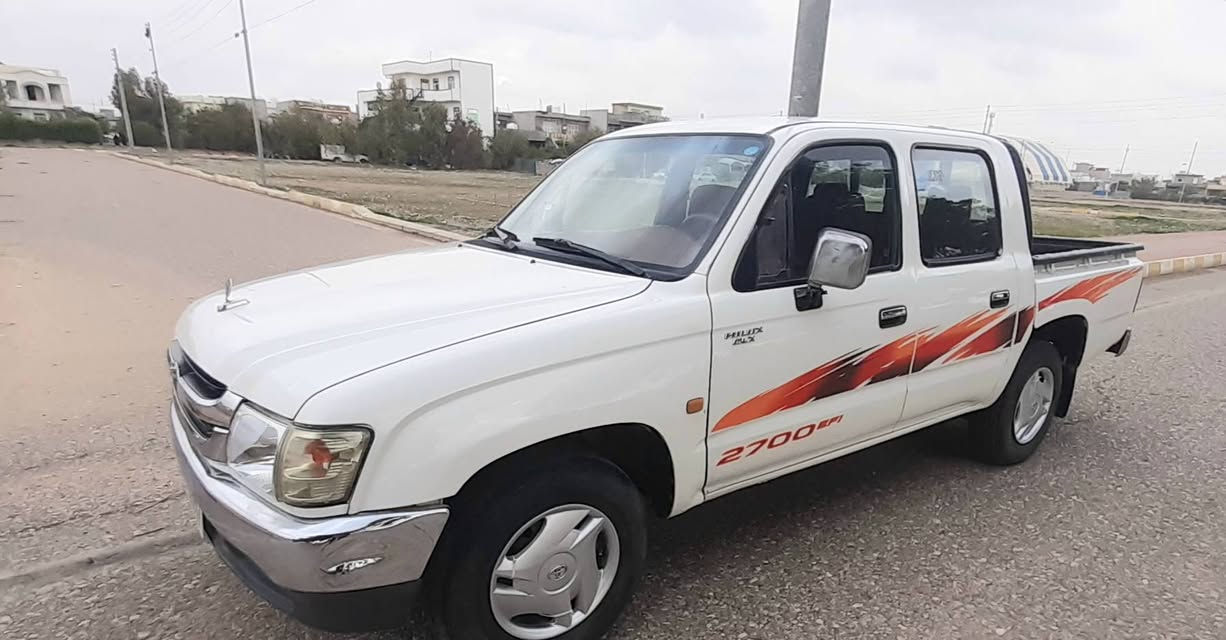 سلام عليكم للبيع تيوتا ٢٠٠٤ سياره جديد مابي مصرف رقم سليمانيه جديد ٣٠ بسمي شرط تحويل كير محرك اكسل شرط فحص سياره جديد
 بيها صبغ يم قبق بانزين
مكان سليماني كلار 
***********
