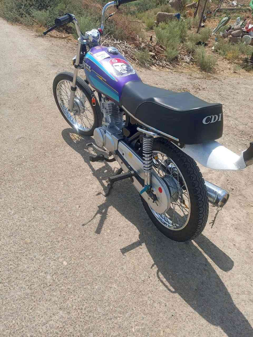 سلام عليكم دراجه نامه أصلي تعمير 25 محرك موديل 25 مامفتوح شرط السعر 650 وبيه مجال الاتصال على الرقم ***********
