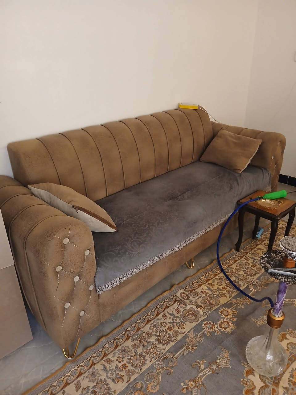 للبيع ٣٠٠الف ***********

