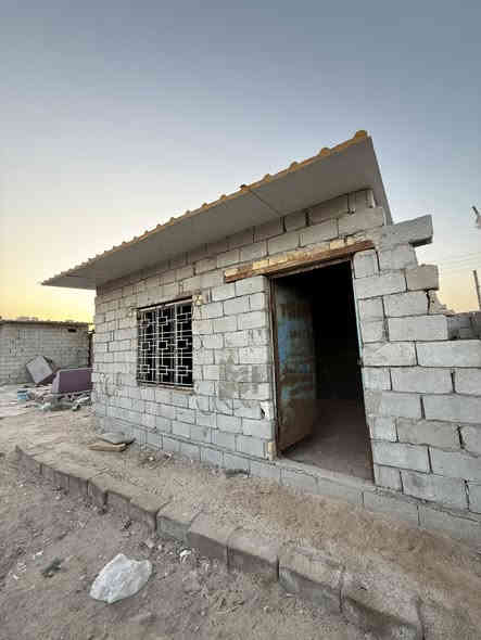 السلام عليكم احبتي الكرام
المساحه 300م
..بيت يحتوي على غرفتين وصاله ومطبخ وصحيات داخليه. وديوان..وكراج كبيرررر
...
..علا شارع تبليط 8م
..
العنوان ابي الخصيب محيله طريق وسطي 
..
..طابو زراعي سند 25 مكاتبه وكاله نسخه من طابو...
...السعر 43 بي مجال 
للاستفسار ***********
