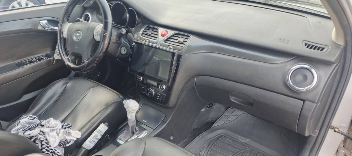 جاک2012ئۆتۆماتیک
کوشن جڵد و تەبرید مەرکەزی و شاشە ئایپاد و کامیرا.
یەک پەڵەبۆیاغی گچکەی پێوەیە بێ دەعم و لێدراو ، بێ کاڵ بوونەوە...
گێڕ و مەکینەو توندوتۆڵی تەبرید بەشەرت
سەنەوی 2029تازەیە بەناو خۆمانە
سعری 60گەڵا قفڵی
***********
*********** بشدار, السليمانية
