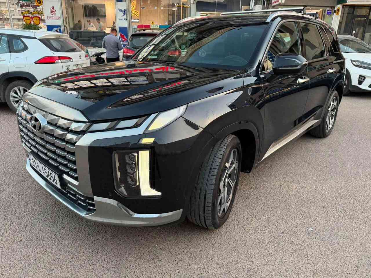اسم السيارة:هونداي بلسايد
الفئة:كلكراف. 
المديل:2022 محدثه 2023
اللوحة:بغداد . 
السعر: 280 ورقة . 
الضرر: بنيد + صبغ جاملخ ايمن 
*السيارة مكفوله من الغرق والحرق. 
————————————————————————
1-حجم المحرك 6 سلندر 3800. 
2-عداد المسافة  31 الف ميل. 
3-بصمة ابواب وتشغيل عن بعد. 
4-زينون عالي ناصي آصل. 
5-فتحة سقف. 
6-رادر جانبي مانع اجتياز. 
7-فور ويل درايف.4*4. 
8-تحديد مسار. 
9-كامرات محيطية. 
10-حساس حلفي. 
11-شاشة كبيرة مع كامل ايعزتها. 
12-تدفئة+تبريد الكراسي الامامية. 
13-تحكم ستيرن جهيتن. 
14-جنطة كهرباء. 
15-حساس خلفي. 
16-سستم صوت متكامل. 
17-كنترول تبريد خلفي منفصل. 
18-كشن سياحي. Vip. 
19-رادر امامي. 
20-الكراسي الامامية كهرباء. 
21- ٧ راكب ٣ قطع تبريد. 
22-اشاير مري قابلة للطيء. 
23-مقاعد جلد اسود بلادي. 
*وباقي الموصفات المعروفة في فئة (كلكراف). 
————————————————————————
للأستفسار:
‭*********** كربلاء, العراق
