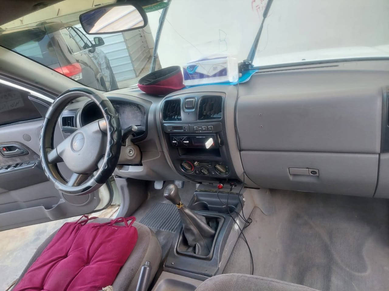 سياره شوفر لوف موديل 2005 السياره مشتريها مال مزاد بسمي مرقمه تحويل ثاني يوم السياره جاهزه من كلشي جديده تدفئه تبريد محرك بالباكيت 6سلندر تايرات جددالسعر85 الاتصال ***********
