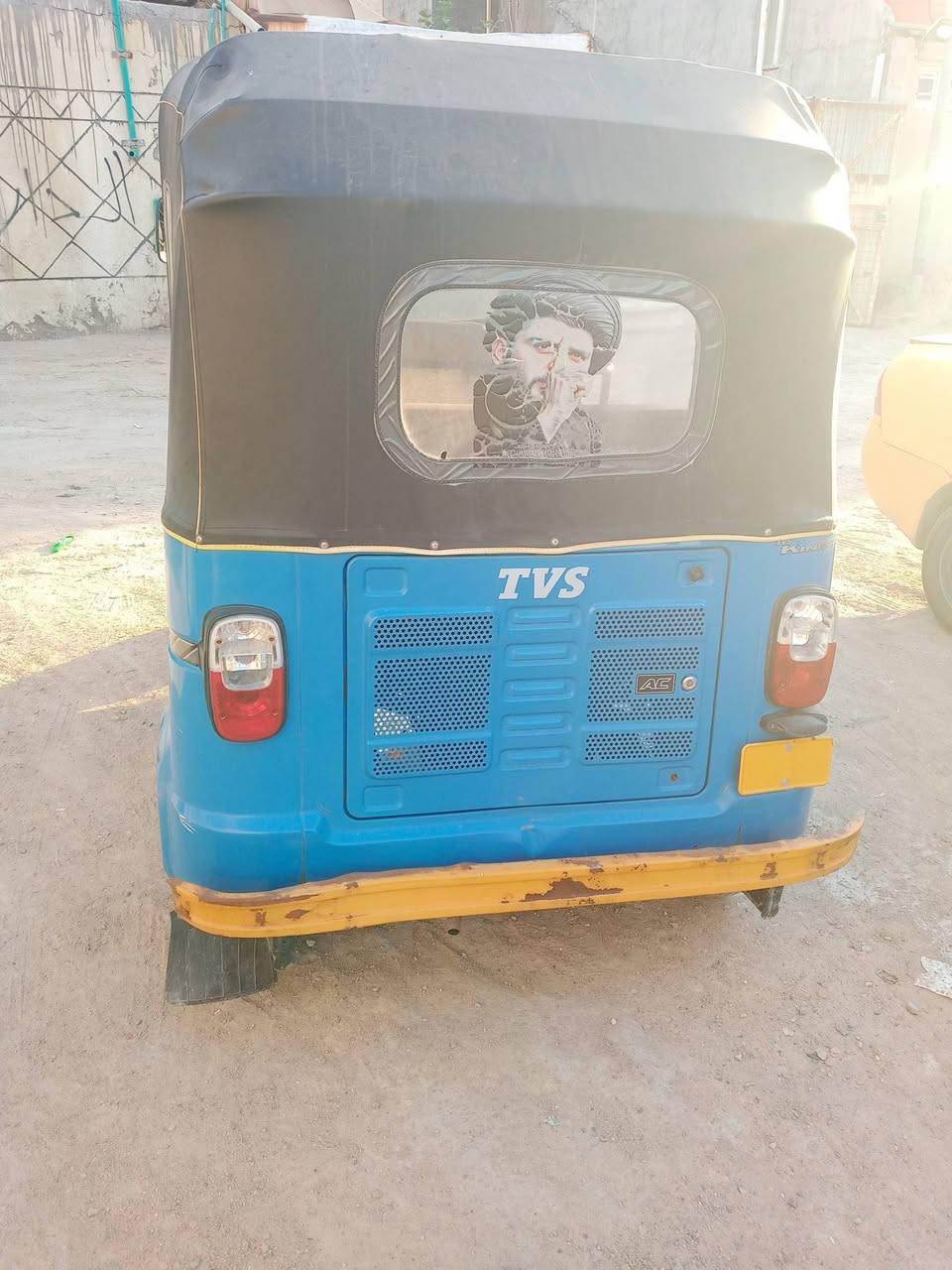 تي في اس موديل 21 شهر 12 طالعه ب22.  بسنويه 22 شهر 3
مكينه مجفته  صارله شهر  محركه البلادي 
البديل شوف العين  رقم ناصريه  
***********
