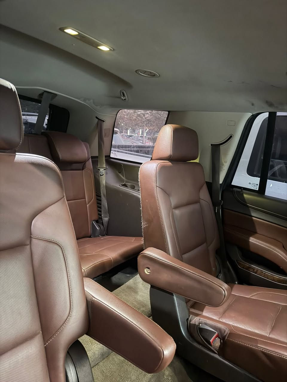 تاهو 2015LTZ
مقاعد VIP
داخل قهواي ملكي 
كشنات جلد 
كشنات كهرباي 
كشنات تدفه وتبريد 
تحديد مسار 
تحديد سرعه 
5بصمات البواب 
4ويل 
قاصه موجوده 
تلفزون 
فتحه السياره 
استيرن هيتر 
دوسات كهربائيه 
زينون السياره 
حادثه مثل ما موضح بيه 4قطع 
دخول جديد العراق 
كتاب ضباط 
سعره 285&
التواصل ***********
التواصل ***********
