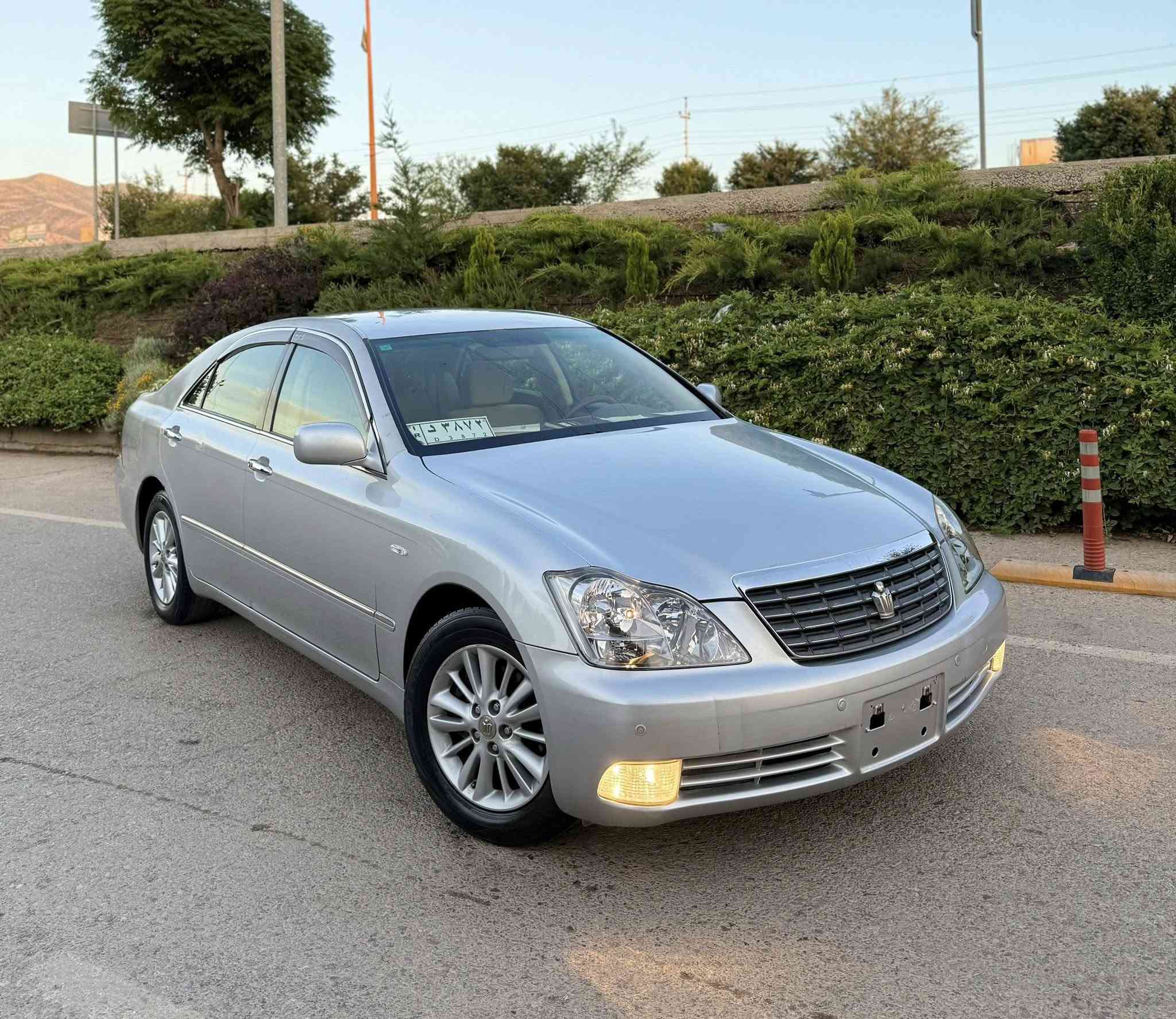بەناوی خوای گەورە و میهرەبان
شاهانە 2007 بەسمە ڕەساسی ساج مەلەکی  105 KM  ( بڕاوە ) مەکینە بچووک گێڕ گەورە ( مەرغوبترین ) 

کامل جائیزکراو حاسەی پێش و دووا شاشە و کامێرا بیلاد لایت زینۆن کوشن کارەبا لایت ناوچەی کوێر لایت زینۆن 5 بەسمە CD خەزن بەگلایت کریستاڵ ئاوێنە کارەبا مەجموعە 
سوکانی زۆر نەرمە لەسەری دەژبڵ و فۆڕمیکای ڕەقەم یەک 

یەک ساجی نەشکاوە  4 تایە و ویلیلۆکی لەژێرایە جامی پێش و دووای کەپس برێکی بەستراوە بەس تایمی ماوە بێ تەقەو ڕەقە چرکەی تیا نییە گشت گیانی لەسەر بیلادی ماوە بێ چاڵ و بۆیاخ ( بەس شوێن بڕاوەکانی بۆیاخە ) گێڕ و مەکینە و 

خەلەلی کارەبای بەشەرتی 10 فیتەری شارەزا گۆڕینەوە ناکەم 
*********** // ***********      ئەدمین 🤍
