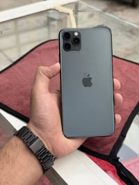 آيفون ١١ برو ماكس • ٢٥٦ • بطارية ٧٤