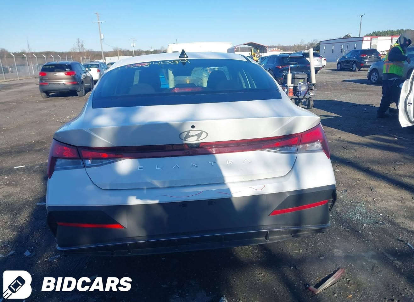 السلام عليكم
النترا 24 sel

المواصفات

✅شاشه دجتل

✅تحديد مسار

✅قيادة ذاتيه

✅رادارات اماميه

✅رادارات خلفيه 

✅رادارت جانيه بالمري (نقاط عمياء)

✅ثلاث مودات قياده

✅نورمل وسبورت وسمارت

✅محرك دوش 2000

✅ممشى السياره 25000ميل.قابل للزياده

✅الايرباكات سليمه كله بلاد

 ⚠️ظرر السياره كما موضح بالصور بالإضافة ⚠️  

رصعات خفيفه كلش كلش كلش بالقماره 

وطخه بالدوسه  الخلفيه جهت باب الصدر .هاي تفاصيل السياره كامله الله شاهد ورقيب ماخافي شي .
🔔 .السياره مصلحه وجاهزه

📍. الناصرية مركز المدينه

🔔.رقم ذي قار معوقين

💸.السعر 158ورقه وبيه مجال

☎️.  ***********

بيه واتساب 

واي شي تحتاجون بخدمتكم
