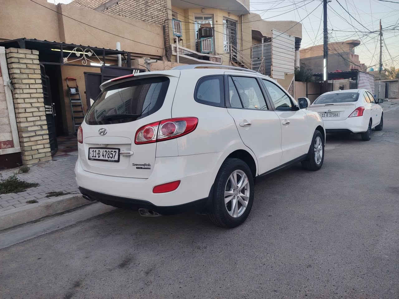 سلام عليكم سنتافي موديل ١١ رقم بغداد خليجي فول مواصفات فول للخير محرك ٦ سلندر مايحتاج اذكر مواصفات فول تحويل مباشر ماشيه ٢٠٠  العنوان محموديه سعر ١٣٠ وبيها مجال الطيبين السفسار بي واساب *********** ***********

