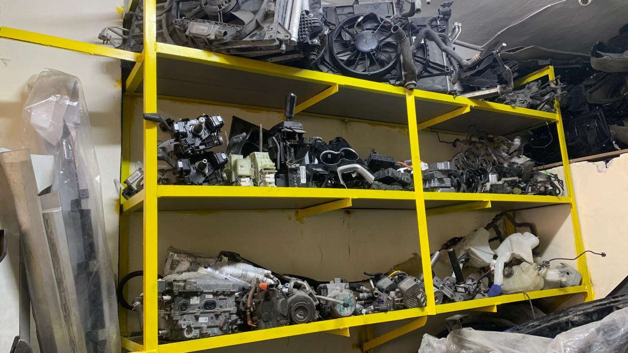 بناءا على طلب الزبائن تم تمديد العرض لغايه يوم السبت 14/2/2026

وطبعا الجمعة مداومين

أسعار حرق الحرق

اقرا قبل ما ترن يا بتلحق يا ما بتلحق

لا يوجد حجز

سكيب 2008-20012

جناح سكيب يمين +شمال الواحد ب 25 دينار أخر حبتين

ملف طارة 15 دينار أخر حبه

طقم مري الجوز ب 80 دينار أخر طقم

طقم رديترات كامل مروحتين 70 دينار أخر طقم

ايرباج سقف الجهتين 50 دينار أخر طقم

اضويه الامامية الطقم 90 دينار أخر طقم

باب امامي شمال ويمين وخلفي يمين أي واحد 20 دينار أخر 3 حبات

غطاء امامي 60 دينار أخر حبه

غطاء خلفي كامل مع القزاز 80 دينار أخر حبه

ذان ماتور 30 دينار أخر حبه

مخاخ بريك امامي الواحد 10 دنانير

طقم بطاين أبواب 30 دينار أخر طقم

مرشات 40 دينار أخر طقم

حمالات على السقف 40 دينار أخر طقم

كمبيوتر ماتور مع الجدلة كامله وعلبه الفيوزات 50 دينار أخر حبه

برميل اكزوزت خلفي 25 دينار أخر حبه

ومتوفر عظم الغرفه الداخلي بأسعار حرق الحرق

الطوباسي لقطع وصيانه سيارات الفورد و السعودي لصيانه السيارات

ماركا خلف مخابز جواد

0798360364


**إذا كنت صاحب هذا الإعلان وتريد حذفه لأي سبب، رجاءا أرسل رسالة إلى الدعم الفني**