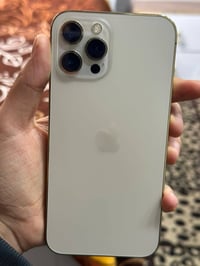 آيفون ١٢ برو ماكس • ١٢٨ • بطارية ٨٠