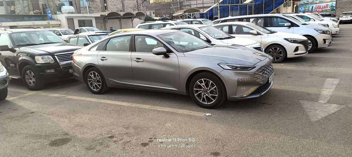 السلام عليكم
K8 للبيع 

موديل 23 

غاز اصل 

لسياره فول للأخير

 شفات تحكمات

بمعدل 130. لكشن حظن

 مع مساج

ابيعك سونار
 
سياره جاهزه 

.خزان 90. لتر 

وبعد بيه هواي مواصفات 

،،لسعر 207 وبيه مجال قليل 
للاستفسار 
***********
