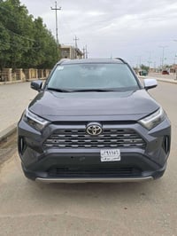 راف فور XLE بريميوم • ٢٠٢٣ • حادث جانبي