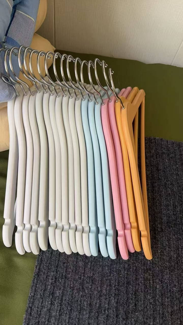 43*10.cm plastic hanger, many colors are available
welcome to inquiry
Wechat/Whatsapp:0086－16622941459


**إذا كنت صاحب هذا الإعلان وتريد حذفه لأي سبب، رجاءا أرسل رسالة إلى الدعم الفني**