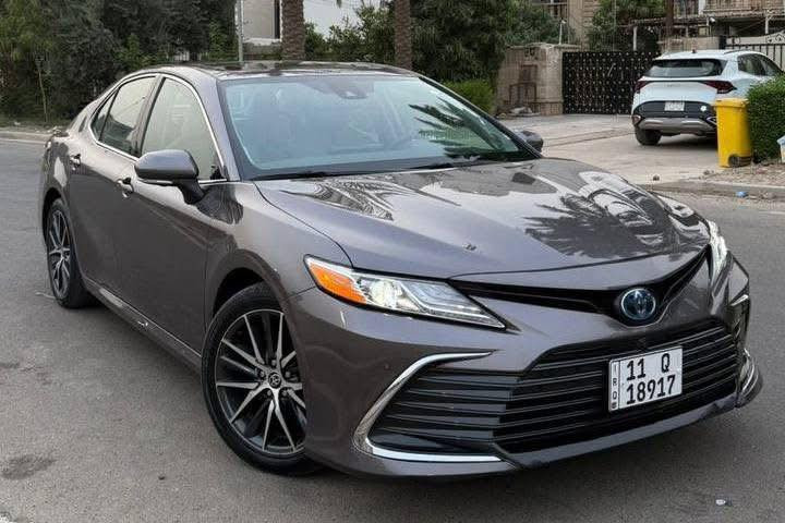 تويوتا كامري XLE Plus Hybrid 2024
فول فول مواصفات سلايد فتحة سقف 

رقم السيارة بغداد بأسمي 
حجم المحرك 2500cc هايبرد
ماشيه 13 الف ميل 

المواصفات فول 1/1
 •اللون: رمادي لؤلؤي من داخل جلد اوف وايت
 •شاشة عرض المعلومات على الزجاج الأمامي (HUD)
 •تبريد وتسخين للكراسي - دبل كراسي تحكم كهرباء 
 •4 كاميرات (رؤية 360 درجة)
 •4حساسات أمامية+4 حساسات خلفية-مساعد اصطفاف P
    • نظام صوت JBL فاخر – 9 سماعات دمام خلفي
    • فتحة سقف – بصمة – تشغيل عن بُعد
    • رادار – تنبيه مغادرة المسار – تنبيه تصادم- مثبت سرعة
    • شاشة كبيرة – نظام ملاحة – تحكم ستيرن - انارة محيطية داخلية - لايتات الامامية عدسة متحركة تتحرك مع اتجاه الستيرن -سيارة على وضع الشركة 
السيارة قطعةمن نوادر الكامري بالسوق من نظافة ومواصفات
 
حادث امريكا
• حادثه خفيف طخه بسيطة بالتاير جهة سايق صلحته بدون دواخل شرط الفحص
•⁠سيارة كله ليبل واحد
•كلين تايتل حقيقي
•مكفولة كفالة عامة من الحادث والصبغ حتى الدعاميات كفالة بدون صبغ                      
‏4T1F31AK2RU624651
 
 المكان: بغداد 
لتواصل: *********** اتصال أو واتساب
