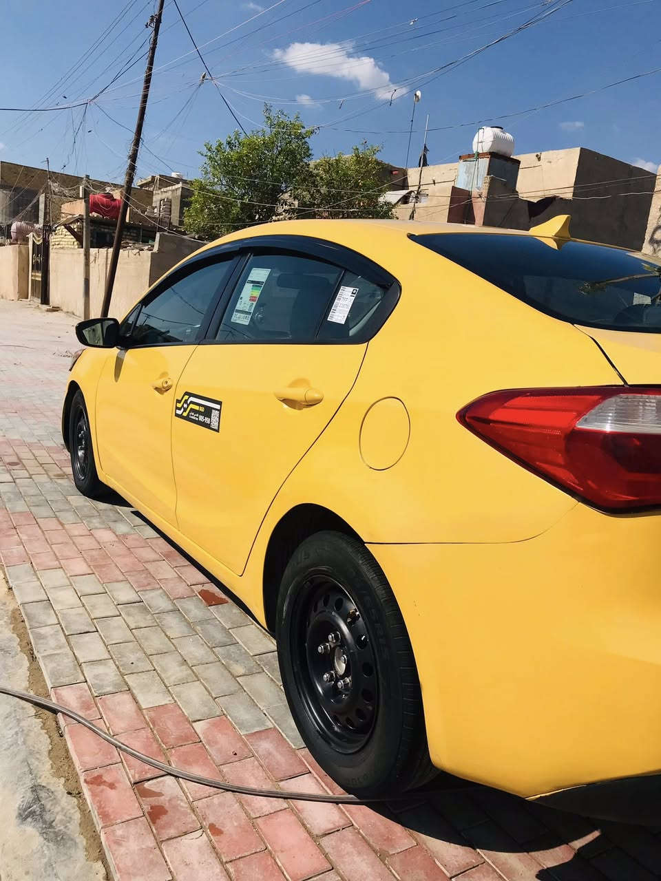 السلام عليكم
فورتي2014سياره بسمي مداور شوكت ميعجبك
سياره كير مكينه خير من الله سياره عليه منضومه مال غاز
تخم تاير حداديه كامله جديده سياره ضربته جاملع وشويه من بنيد سياره بدون دواخل سياره مكينه دوش الفين
السعر ٩٩وبيه مجال ***********
