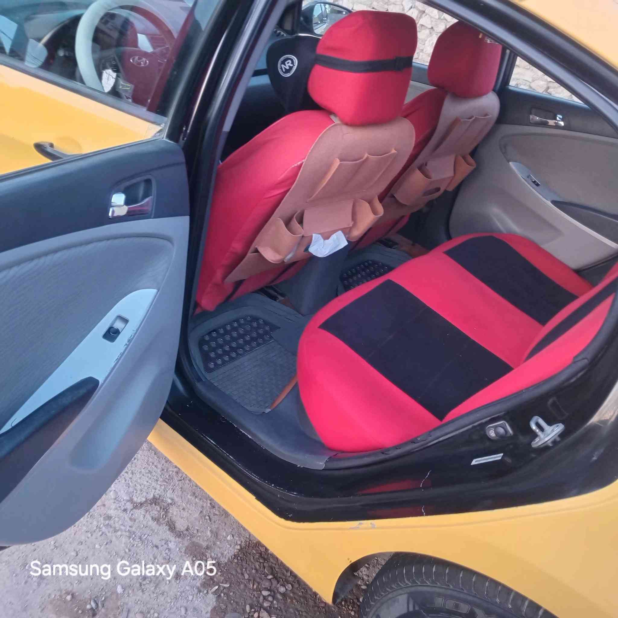 اكسنت موديل ٢٠١٢ 
وارد أمريكي حادثه جاملق أمامي بس بدون دواخل مكفوله من داخل محركه ١٦٠٠ جي تي اي 
سياره جاهزه كلش نضيفه كير محركه صدر أمامي خلفي جديد شواصي جديد بجم كبس رضيه جلد دوشمه كشنات 
رقمه بغداد بسمي مكاني بغداد 
عارضه.    ٧٩
***********
بيع او مراوس
