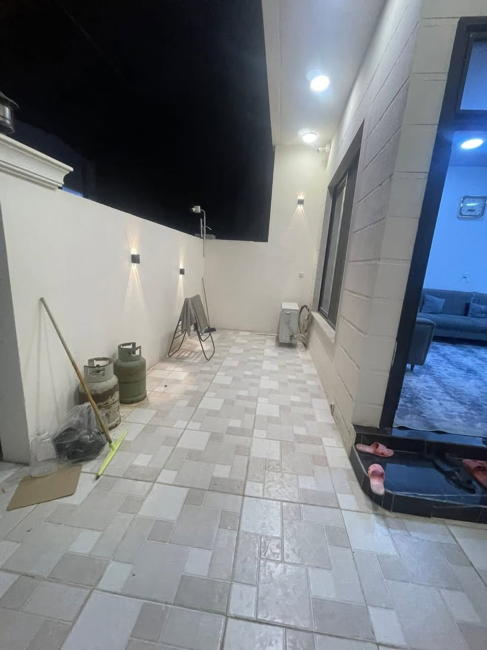 #إعلان  #بيع_مستعجل 
 #عقار #لبيع #طابو_صرف 
#مَسَّاحَة البيت 150 م #واجه  7.5 م البيت زيرو صفر 
#العنوان حي الواسطي ( معلمين قرب جامع خليل الرحمن) 
#آلتفآصيل ::: 
#نظام #دكت + #نظام    #كارت   #لكهرباء.  #البيت 
#الطابق الاول :: غرف نوم عدد 2 + صاله + هول داخلي + صحيات وكراج 
#الطابق الثاني :: غرف نوم عدد 3 + صاله + هول داخلي + صحيات 
#السعر :: ( 185 ) مليون مع مجال بسيط للمعامله  

: يرجى الاتصال ع الارقام التاليه
 ***********📞
***********📞
للمزيد من المعلومات مراجعة
عقـارات الأبـــــــــــــرار  
حي الواسطي. مقابل المواد الغذائية 
* نستقبل جميع عروضاتكم السكنية 🏠 والتجارية 🏡 بكافة مناطق كركوك  
.......................................
ملاحظة نتعامل بالعقارات الطابو صرف فقط
