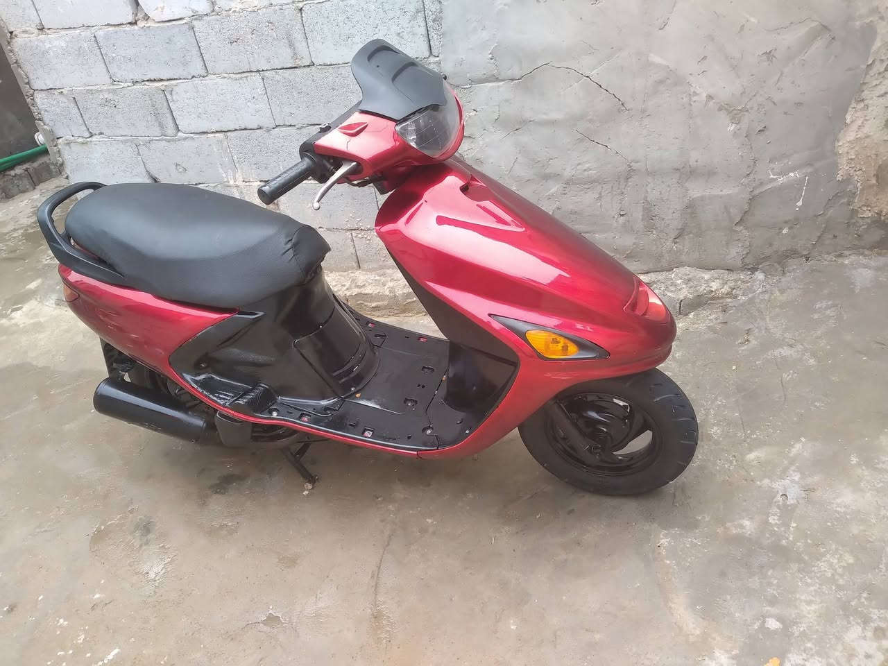 سلام عليكم دراجه فراشه للبيع والمراوس  كفاله عامه كلشي مابيها بحرك بلجيس تايرات جدد كهربائيات كلها شغاله  سعر 500بيها مجال مكاني نجف مشخاب رقم التليفون ***********
