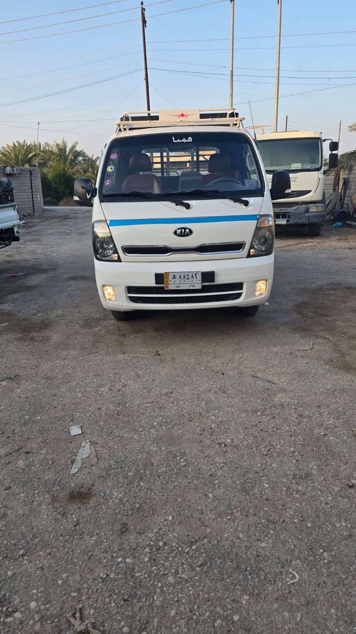 سلام عليكم سياره كيه فحل موديل ١٧ فول وربع مواصفات دشبول نفخ مكينه سبلاين خير من الله المكان ناصريه السعر ١٣٥ وبيه مجال سياره مال جناي مبايل *********** مداور ثاني يوم
