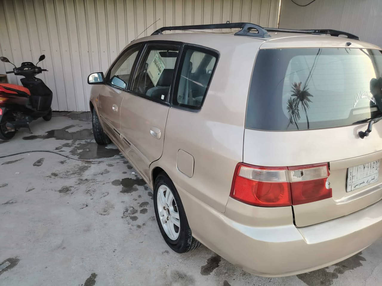 سلام عليكم سياره  كارنز  7راكب لبيع 2004 سياره حلوه كير تعليك  مصبوغه عام جماليه اثر جراد  مابيه لاظربه قويه ولاتبديل صبغته حلوه سياره كاعده بيه صوت بل مكينه 
سعر 68 وبيه مجال 
مكان بابل شارع 80
***********
