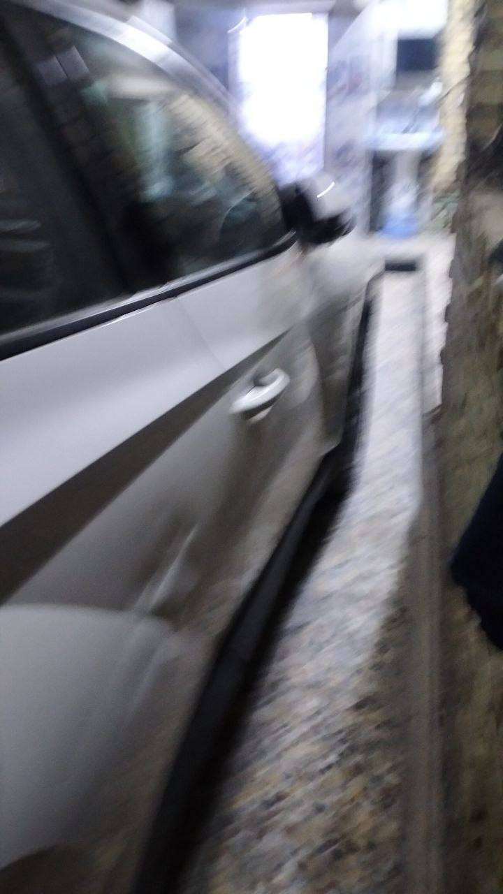 السلام عليكم سياره توسان 2023 ماشيه 50 الف بيه فقط باب الخلفي وجاملغ موجودات بل صور الاستفسار ***********
