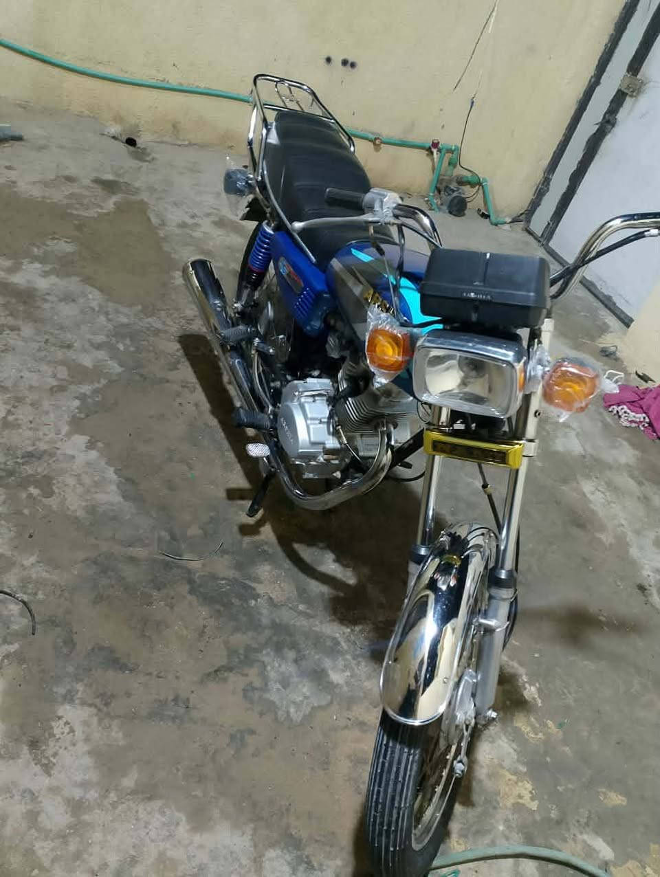 السلام عليكم دراجه اربعه كير مديل 22 سعر ٦٢٥ وبيه مجال اوراق اصولي مو سنتساخ
نتصل وبيك خير ***********
***********
