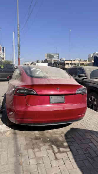 تيسلا موديل 3 تك ماطور الشحنة الكاملة تمشي 515 كيلو
موديل 2023 لون احمر داخل اسود
السيارة بيها جاملغ خلفي جهة الراكب حار وصبغ وبيها بابين طبقة كلير جلاتين من امريكا عكس جهة الراكب 
السيارة ماعرضتها للبيع بسبب مشيها ماشيه 116 الف ميل وياها بطاريتها كاملة مكملة ترقيمها مجاني باسمك مباشر 
رقم الشاصي : 5YJ3E1EA7PF460063
سعرها 146 ورقة وبيها مجال كلش زين 
رقمي 0780 399 2847 تواصل عالخط او واتس موجود بكل وقت
