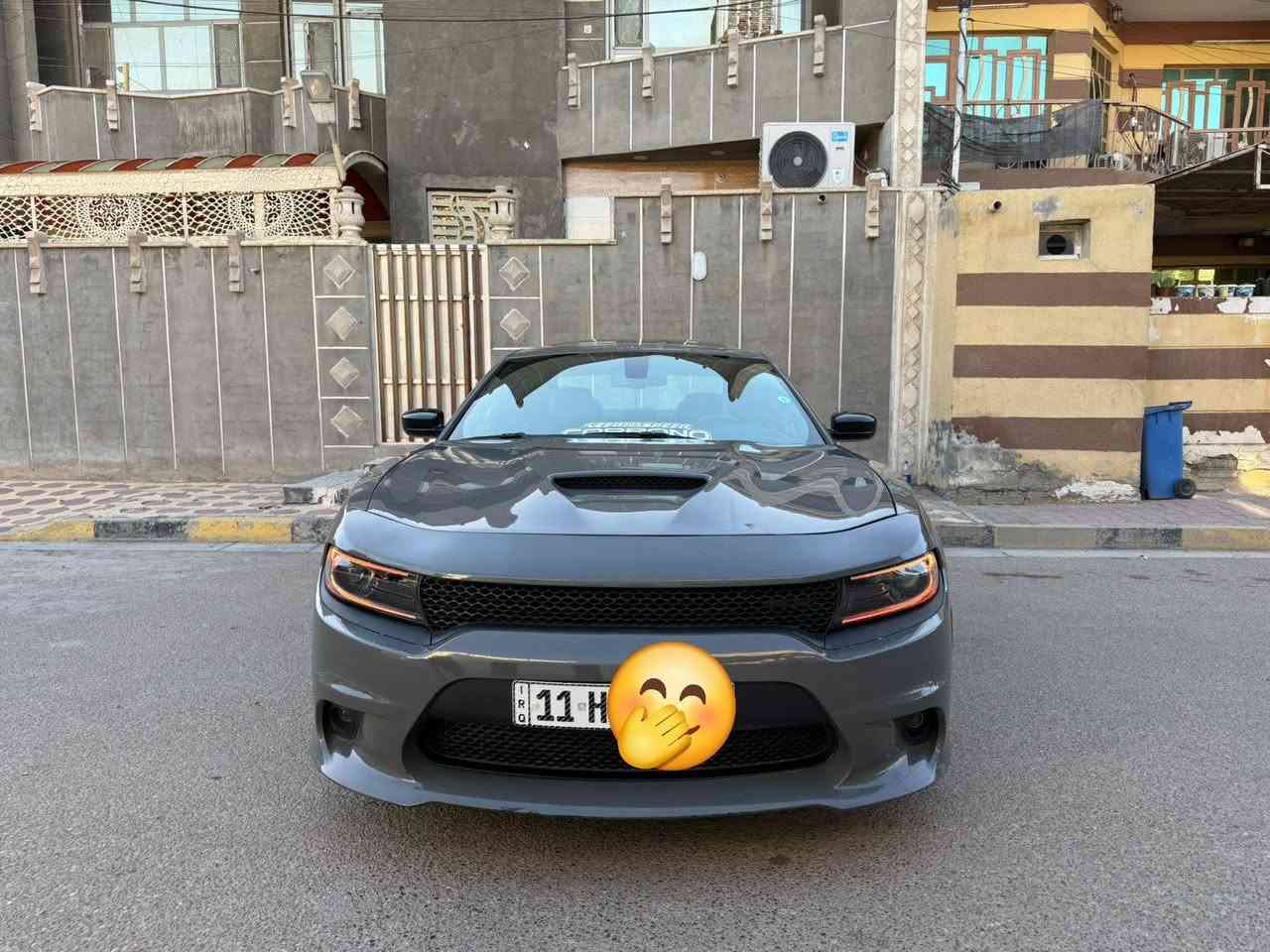 السلام عليكم للبيع 

دوج جارجر RT بلاص موديل 2023 اصل 
وارد امريكي حادثها جاملغ امامي ايمن وبنيد   بدون دواخل والباقي كفاله عامه من ضربه وصبغ وتبديل وشخوط وبارد ورصعه 
وتشوف النظافة 
سياره مال جناي مصروف عليها ومتعوب عليها بدون نقص 
مواصفات  فول الفول لمتدد
شفتات ستيرن 
كشن تدفئة تبريد 
داخل جلد وكنتاره 
دشبول خياط بلادي 
لايتات محدثه شكل جديد 
بروجكتر عالي ناصي 
تبريد ثلج من فضل الله 
السيارة فول مواصفات للاخير  مزروعة مواصفات 
مكان السيارة بغداد 

السعر 227 ورقه وبيها مجال سعره مناسب جوه سوك مال مستعجل 
للأستفسار ***********
