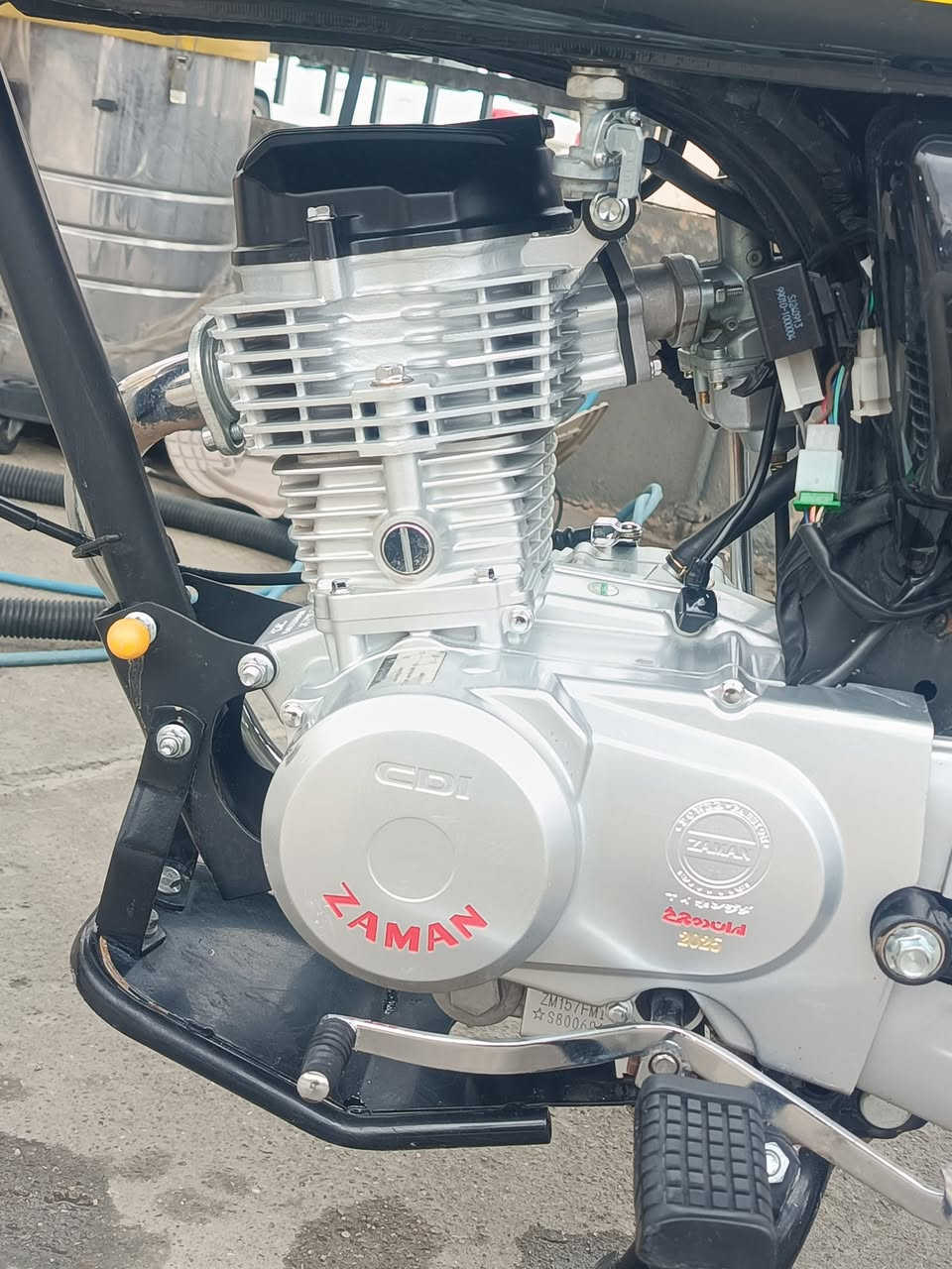 سلام وعليكم دراجه تايكر موديل 25 دراجه نضيفه بعدهه جديده محرك صفر خير من الله كله شغال اوراق كامله بيهه بس نقصهه باتري وبنزات بريك لخلفي سعرهه 650 وبيهه مجال حك جيه هاذه رقمي ***********
