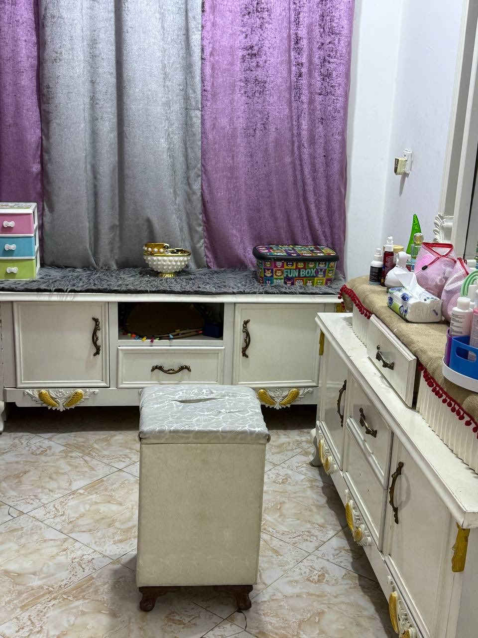 غرفة عراقيه ضخمه تفصال تكمه كلفتني فوك 3 مليون البيع مليون و800
البيع لغرض السفر


**إذا كنت صاحب هذا الإعلان وتريد حذفه لأي سبب، رجاءا أرسل رسالة إلى الدعم الفني**