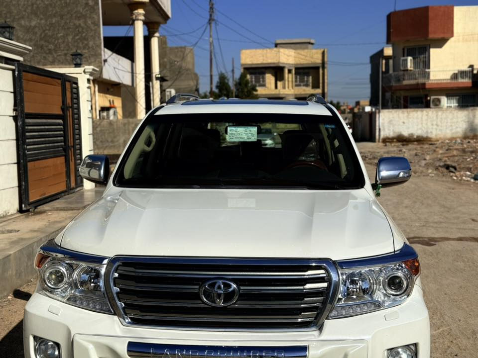 السلام عليكم
لاندكروزر ٢٠١٥ فطيم للبيع 
مكفوله ماعدا الدعاميه الاماميه مبدلة 
ماشيه ١٥٦ حقيقي 
رقمه بغداد 
مكاني حلة 
تخم تاير جديد 
والباقي المواصفات معروفه 
السعر ٤٤٠
للتواصل ***********
