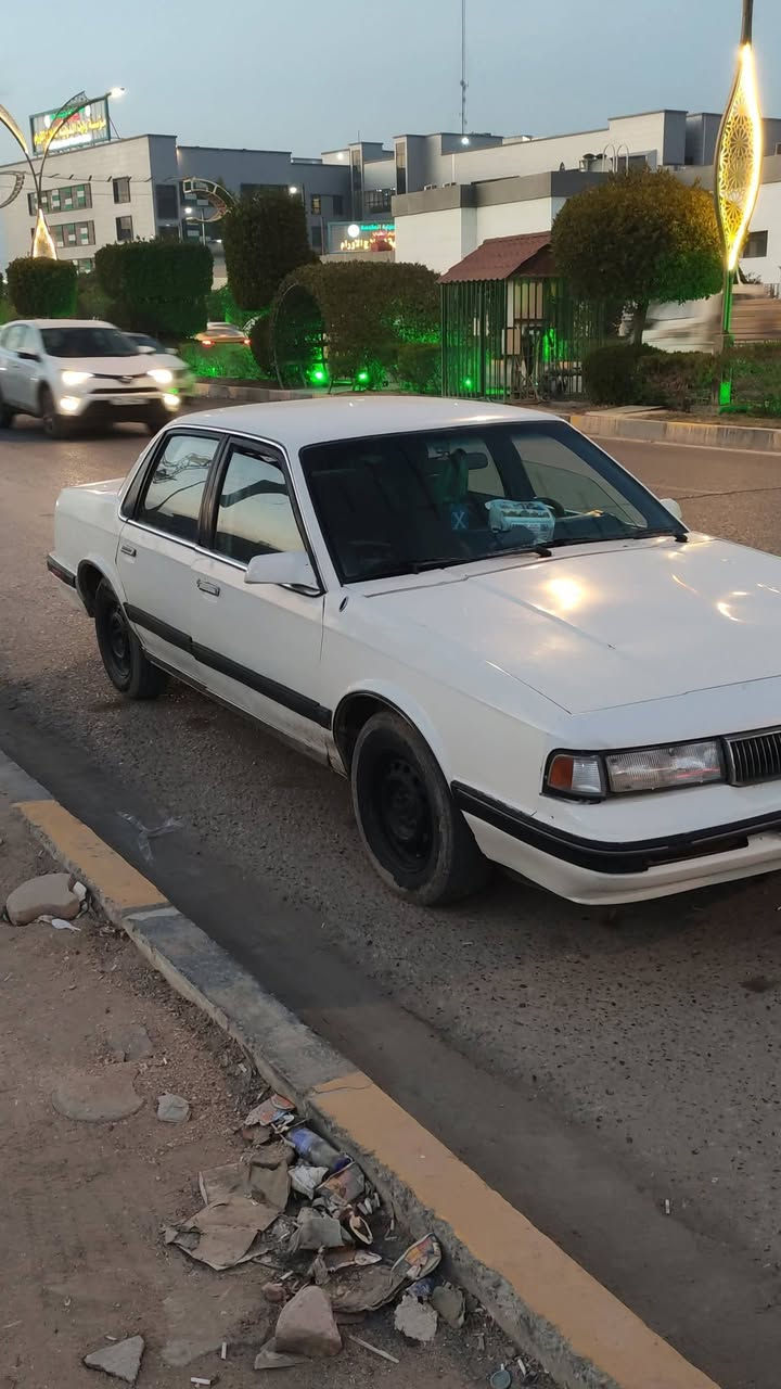 سياره للبيع موديل 91 شرط مكفوله كير ومحرك كشر ولداخل رايده 27 وبيه مجال شراي ينتصل عله هاذي الرقم *********** بي وات ساب
