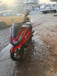 PCX جيل الربع للبيع دارجه نضيفه كوري السعر  10 أوراق مستعجل عله بيعته ...