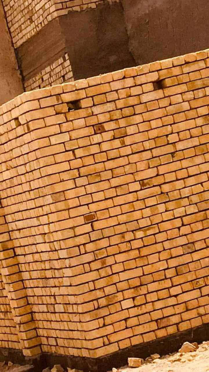 خلفه بناء متغرغ حالياً نشتغل على دبل اؤ قطعي هاذا رقمي يتؤاصل وياي ***********
