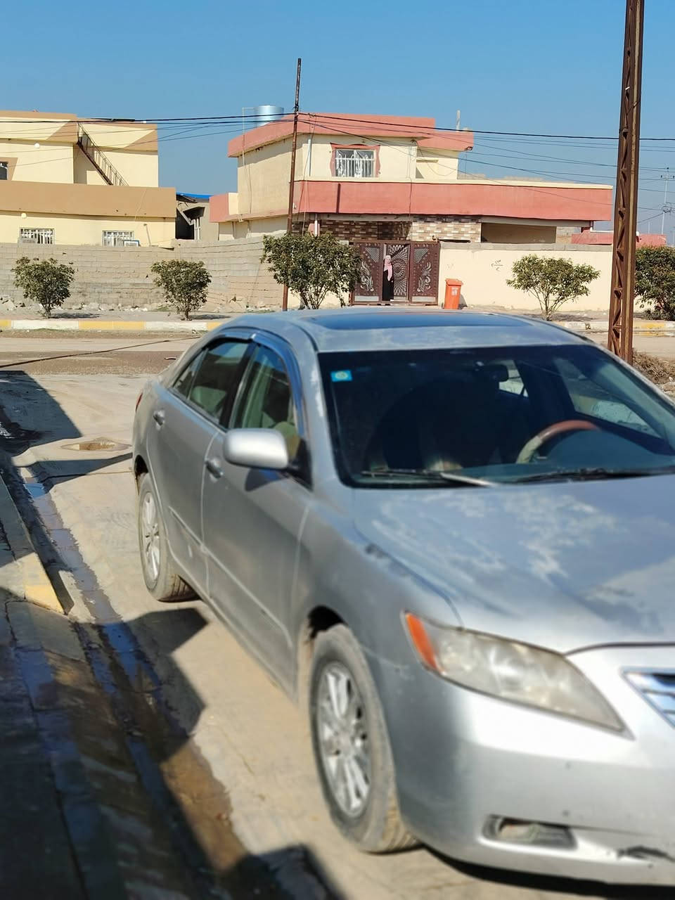 كامري ٢٠٠٨ للبيع فول مواصفات بصمه وكشانه تدفه سلايت خلفي ٦ سلندر بصمه جنطه. فتحه بل سقف اعله فئه بل كامري  السياره محرك شرط والكير بي النمره الاخيره مارت ماتجي وباقي النمر طبيعي السياره ضررها مرتجيه وسعرها ٦٥ وبيها مجال المكان كركوك الحويجه *********** رقم بغداد سنويه ٢٨
