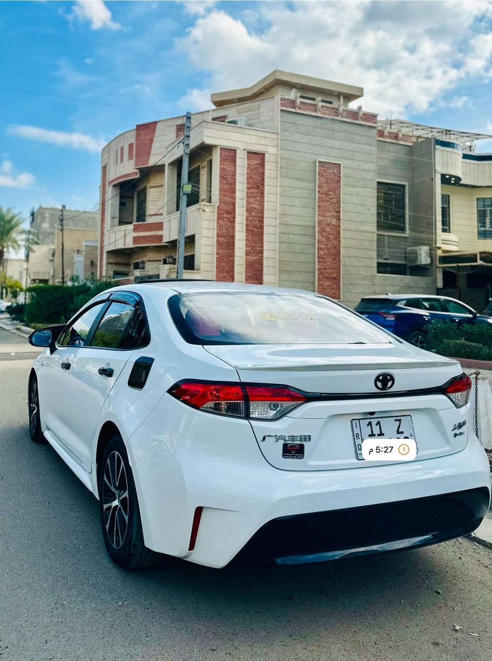 سلام عليكم حبايب للبيع كورلا موديل 2025 فول مواصفات للاخير اعلى مواصفات بشكل الامريكي 
سياره جديدة ومحافظ عليها كلش 
مغلف الارضية مالتها عازل صوت وجلد حته متتوصخ
مواصفاتها
سلايد روف
بصمة
شاشة 
كامره
حساس محيطي 360 درجة
رادار 
قيادة ذاتية
تحديد مسار 
كروز سرعه
شاشة دجتال 
ثلاث انظمة قيادة
ايڤي مود
سياد بريك بصمه
اوتو هولد 
تحكمات ستيرن
انارة زنون عالي ناصي 
زنون اوتو يشتغل وحدة بالضلمة
لايت عدسة ديناميكي متحرك
تبريد بيانو 
قطعتين تبريد
اضافات السيارة مري باتمان اسود
مطريات سود
سكوبات خلفية سود
جناح خلفي
داخل كاربون فايبر كير وفرس ودركة 
علامات الخلفية اسود
سياره مسويها بلاك ادشن بمكان متاخذ بلاك ب 170 ورقة تاخذ هاي وفرق كومة بالسعر
سياره عارضها ب 161 وبيها مجال حك الجية 
مكاني بغداد المنصور 
***********
