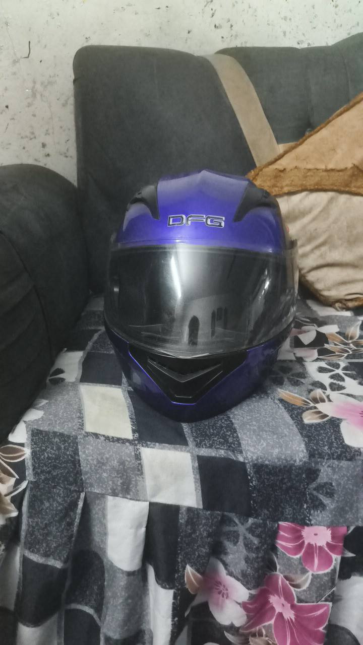 سلام عليكم خوذه فج قلاب خوذه قويه وحلوه اخذتها قبل كم يوم وطلعت جبيره ع رأسي مكاني الشعله ***********
