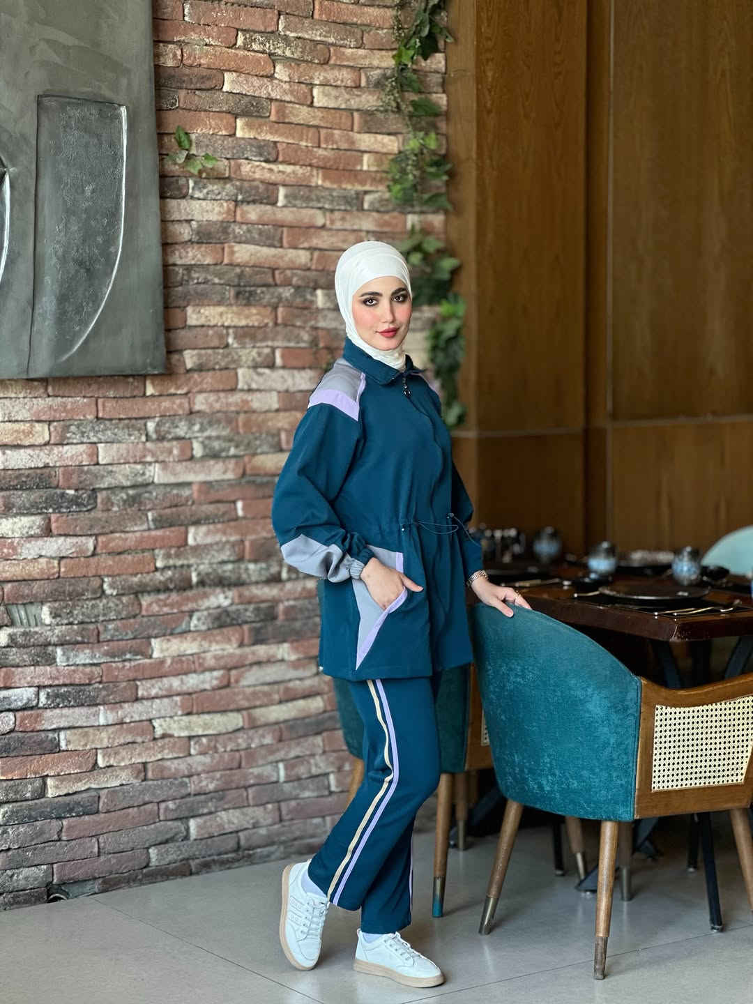 ⁨	⁨	⁨	سوت للمحجبات 🥰
بدء موسم العطله والسفرات والطلعات السريعة جدا مفيد👏🏼وخامة باردة مريحة
الخامه : باربي روزلين
القياسات متوفر (m-l-xl-xxl) ويوجد قياسات خاصة 
السعر 30000 الف
يوجد توصيل لجميع المحافظات 5000🚌
#اكسبلور_فولو #بغداد #ملابس #فستان #سوت⁩⁩⁩


**إذا كنت صاحب هذا الإعلان وتريد حذفه لأي سبب، رجاءا أرسل رسالة إلى الدعم الفني**